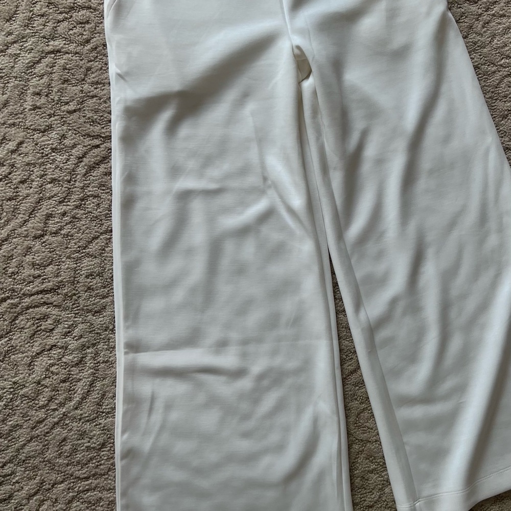 Pearl white pants xs
